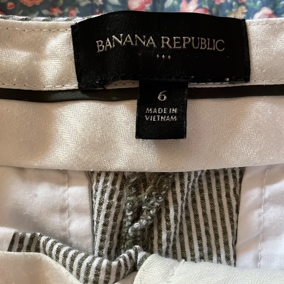 Banana Republic striped seersucker Bermuda shorts 6 - Picture 2 of 6